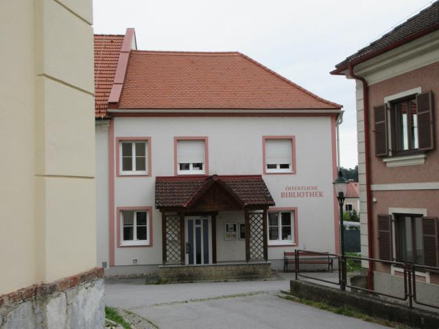 Alte Bibliothek im Kirchenhaus