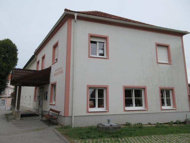 Alte Bibliothek im Kirchenhaus