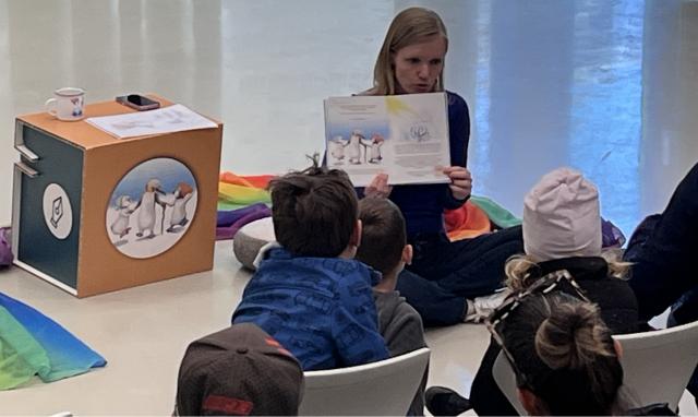 Julia Zaunschirm stellt ihr Buch vor