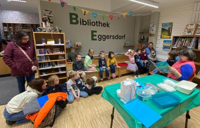 Kinder denen vorgelesen wird